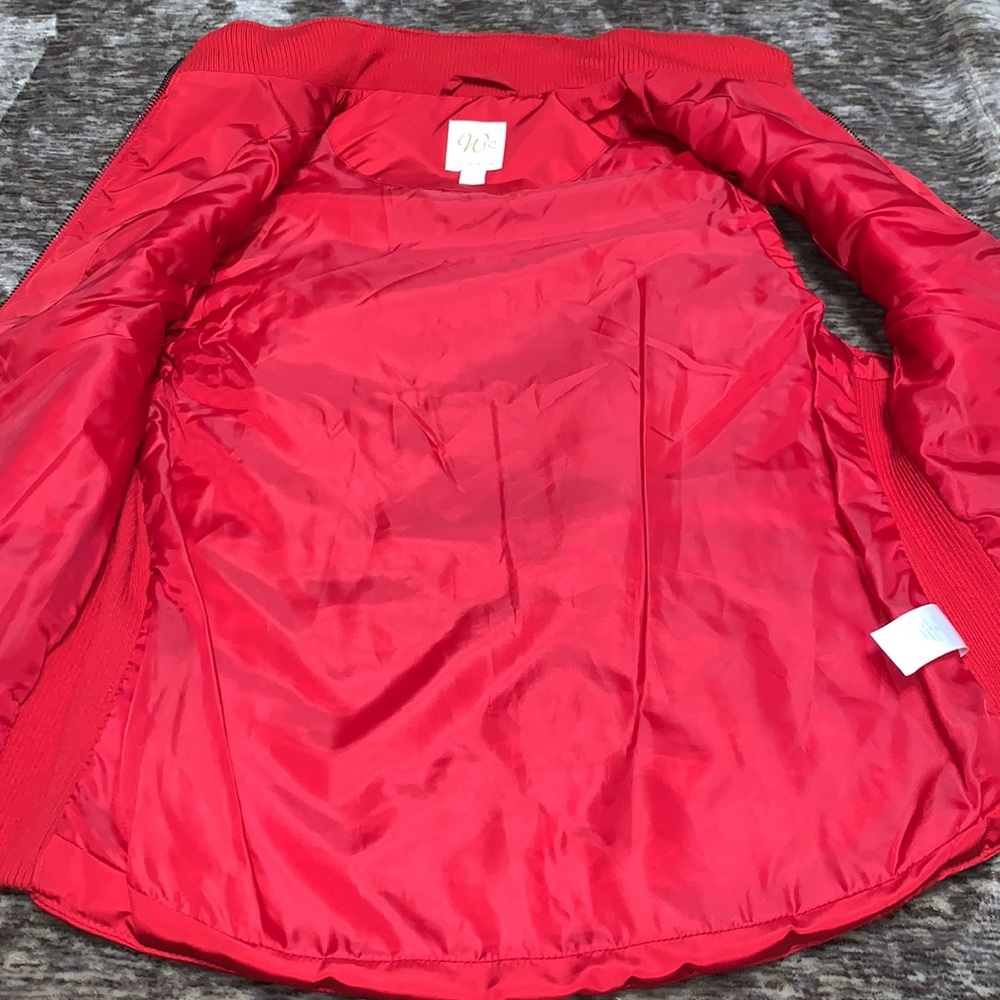 Gently used women’s vest - Picture 7 of 8